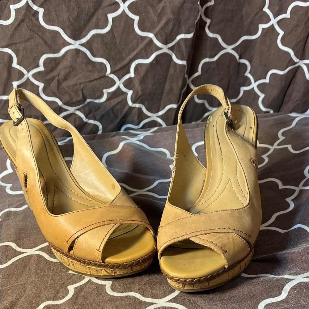 Naturalizer Beige Summer Cork Heels Sandals